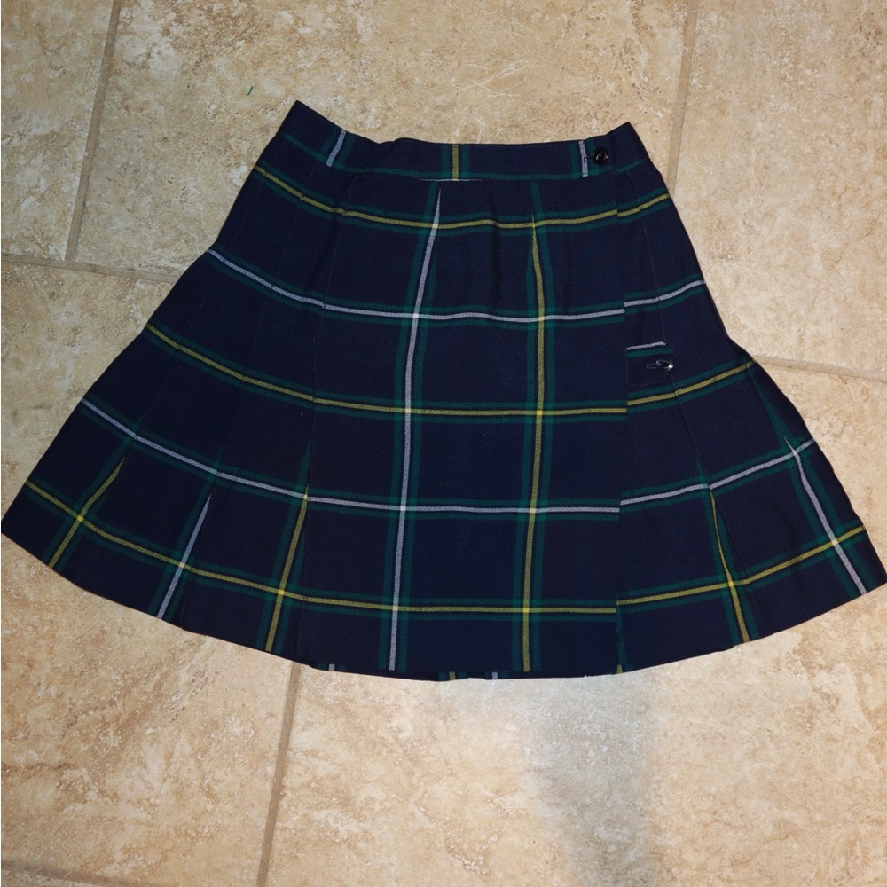 Pleated Plaid uniform skirt SIZE 5/6